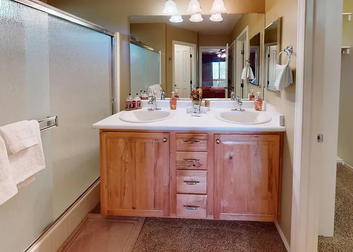 Show Serenity Holiday home